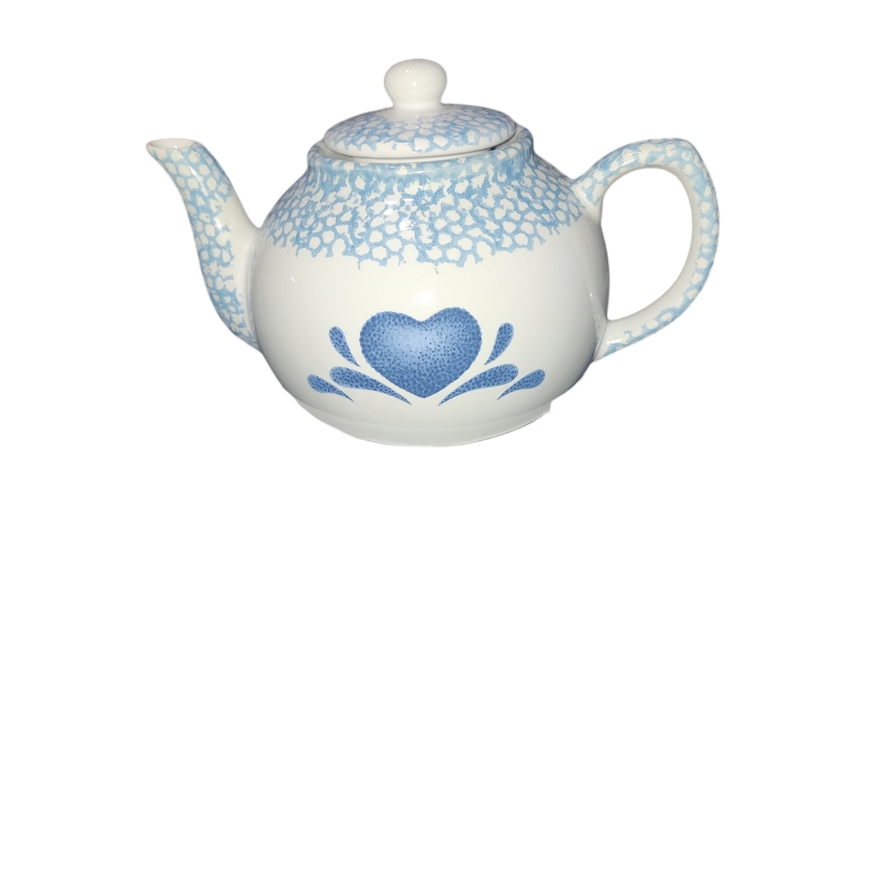 NWOT Vintage 90s Blue Heart Pattern Teapot